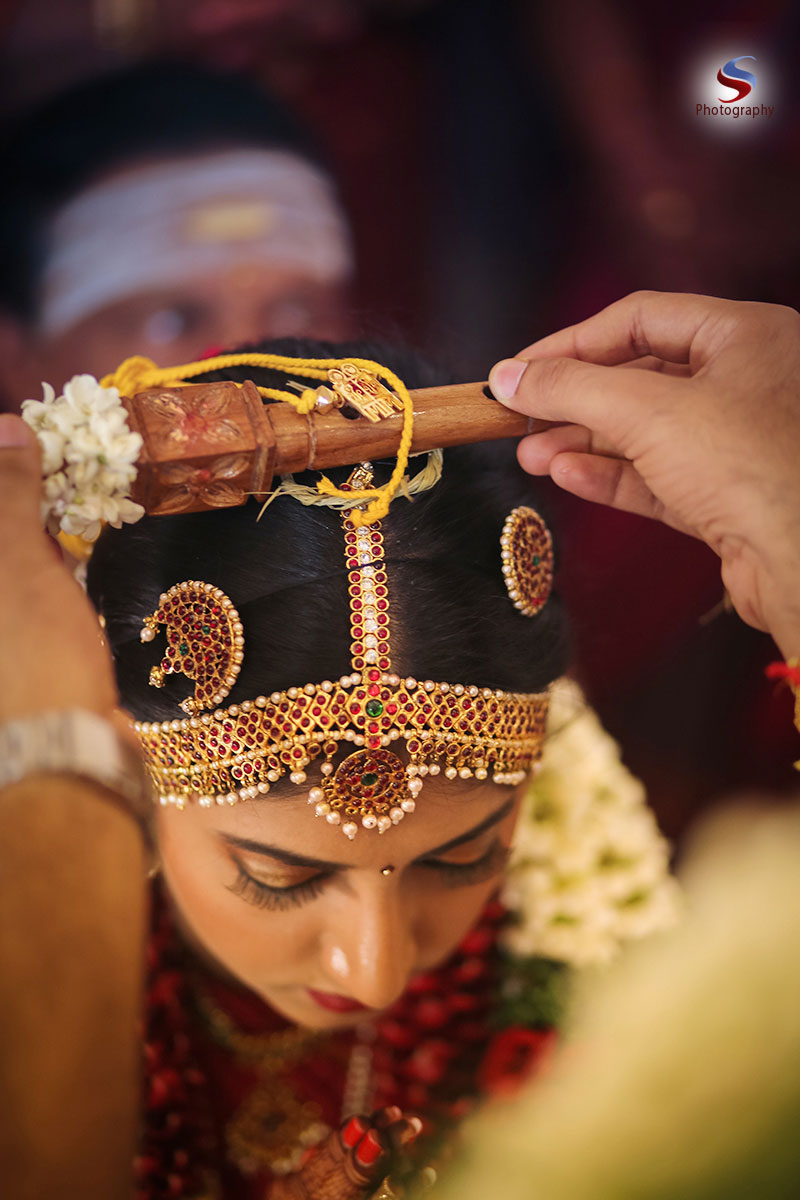 candid-wedding-photographers-chennai-(7)