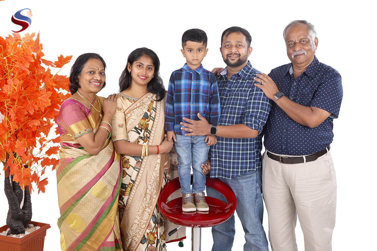 SS Digital Photography – Modeling Studio – candid Baby photoshoot, Pre wedding, Family Portrait & Alliance photography Chennai (8)